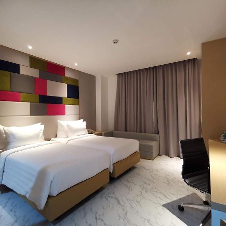 ปาล์ม พาร์ค โฮเต็ล ซูราบายา Hotel สุราบายา ภายนอก รูปภาพ