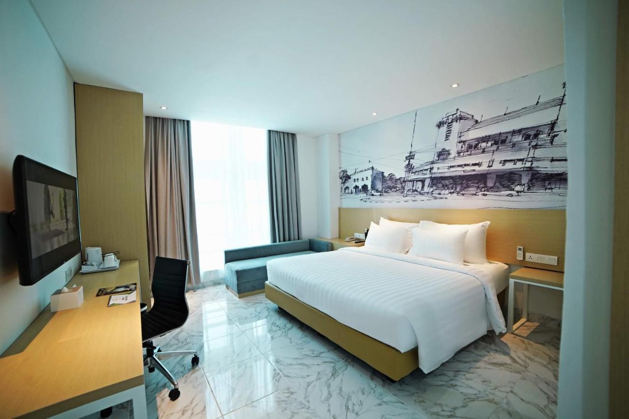 ปาล์ม พาร์ค โฮเต็ล ซูราบายา Hotel สุราบายา ภายนอก รูปภาพ
