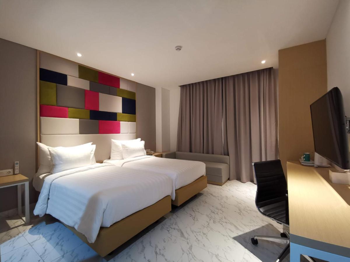 ปาล์ม พาร์ค โฮเต็ล ซูราบายา Hotel สุราบายา ภายนอก รูปภาพ