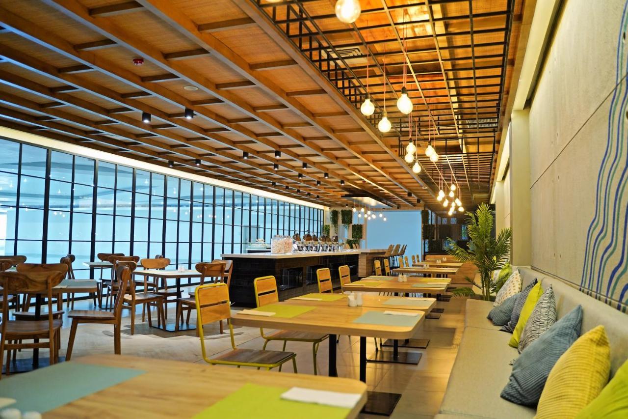ปาล์ม พาร์ค โฮเต็ล ซูราบายา Hotel สุราบายา ภายนอก รูปภาพ