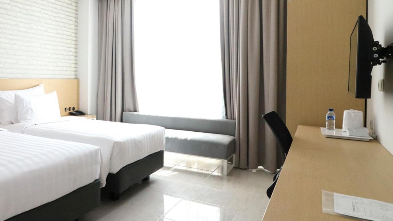 ปาล์ม พาร์ค โฮเต็ล ซูราบายา Hotel สุราบายา ภายนอก รูปภาพ