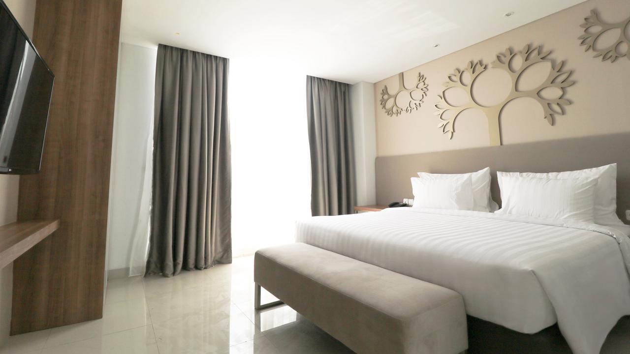 ปาล์ม พาร์ค โฮเต็ล ซูราบายา Hotel สุราบายา ภายนอก รูปภาพ