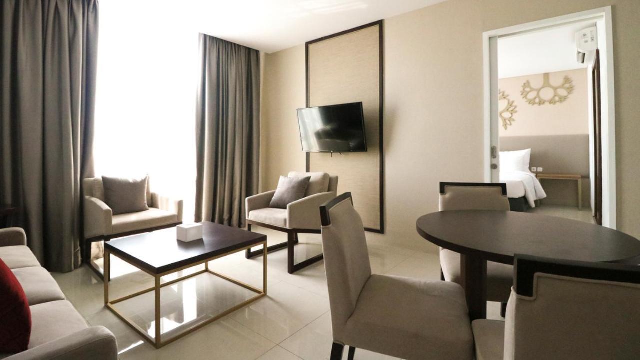 ปาล์ม พาร์ค โฮเต็ล ซูราบายา Hotel สุราบายา ภายนอก รูปภาพ