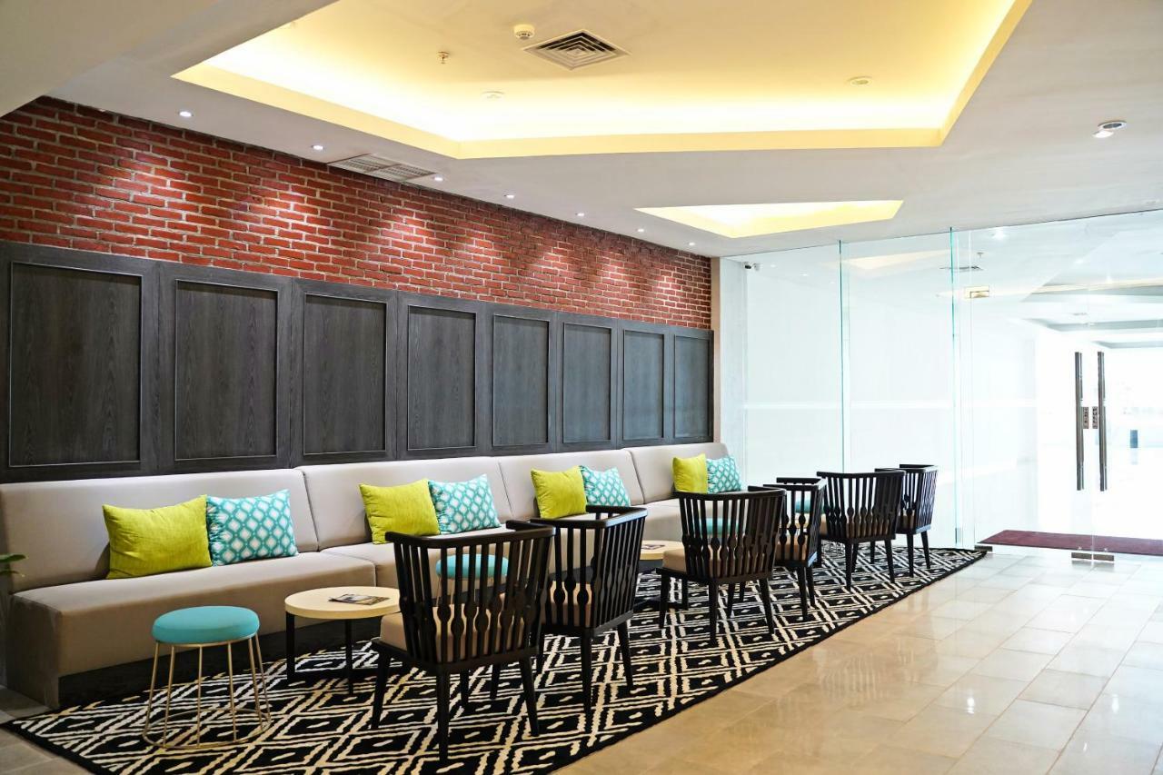ปาล์ม พาร์ค โฮเต็ล ซูราบายา Hotel สุราบายา ภายนอก รูปภาพ